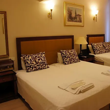 Academia Hotel