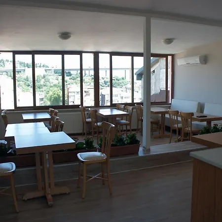 Hotel Academia
